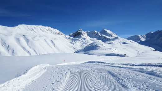 �906405 �������(a): ����������:2048x1152